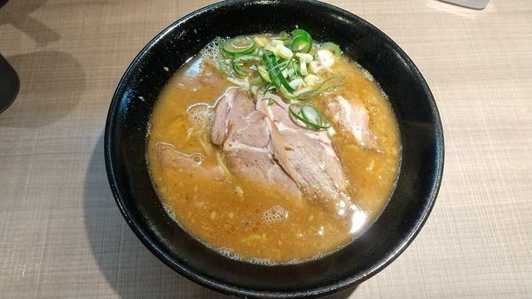 「味噌950円」@さっぽろラーメン 桑名 新宿御苑店の写真