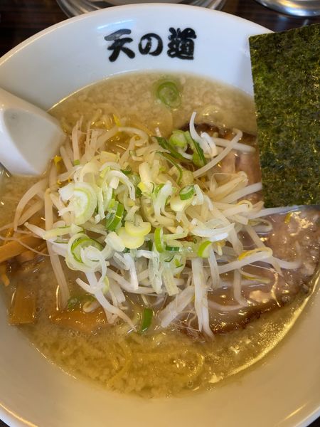 「しょうゆラーメン」@らーめん 天の道の写真