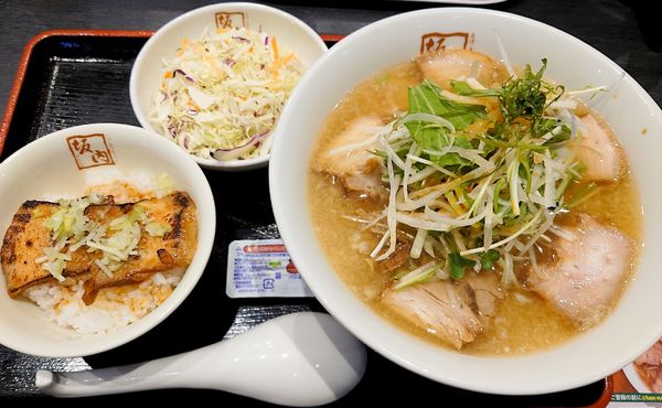 「みぞれラーメン860円→クーポン使用790円　A定食210円」@喜多方ラーメン 坂内 杉戸店の写真