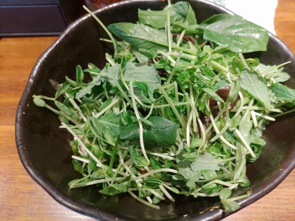 「汁なし担担麺（大盛・4辛）＋野菜」@汁なし担担麺専門 キング軒 神田スタンドの写真