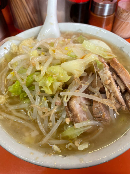 「豚入り塩ラーメン ゼンマシ」@らーめん いごっそうの写真