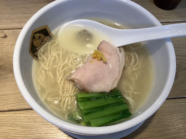「鮮魚ラーメン」@真鯛らーめん 麺魚 渋谷並木橋店の写真