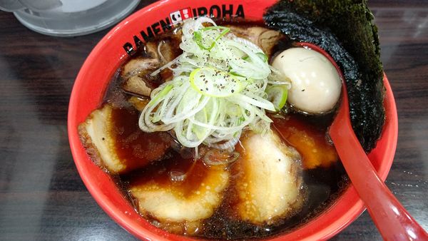 「富山ブラックW肉盛りらーめん」@麺家いろは 海老名ビナウォーク店の写真