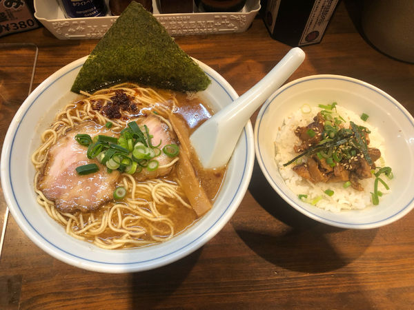 「中華そば (800円)」@中華そば むらさき山の写真