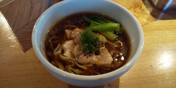 「地鶏中華そば(醤油)」@麺処 図鑑の写真