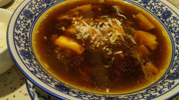 「麻婆麺 858円＋ライス（小） 143円」@風龍 市川店の写真