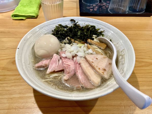 「特製煮干らぁ麺 ＋ 味付き替え玉 ＋ 生卵」@麺屋 さくら井の写真