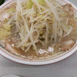 普通盛り　チャーシュー入り（800yen）