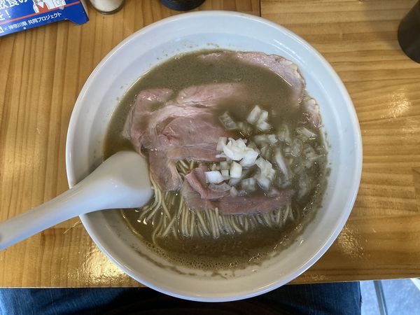 「煮干しらーめん」@煮干らーめん 紫乱の写真