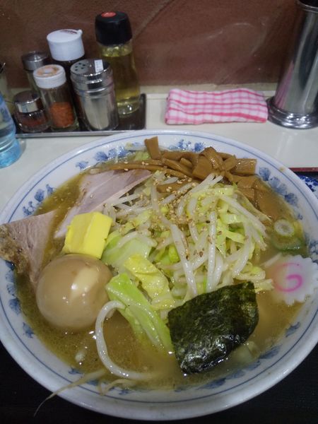 「中華そば(小)700円塩変更30円野菜120円バター50円」@所沢大勝軒の写真