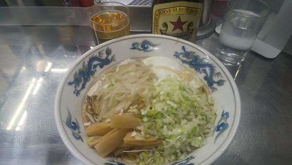 「サッポロ赤星+油そば+半熟玉子(¥500+650+50)」@中華そば みたかの写真