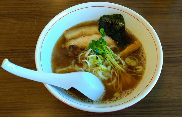 「醤油ラーメン」@自家製麺☆宇都宮餃子 こむさしの写真