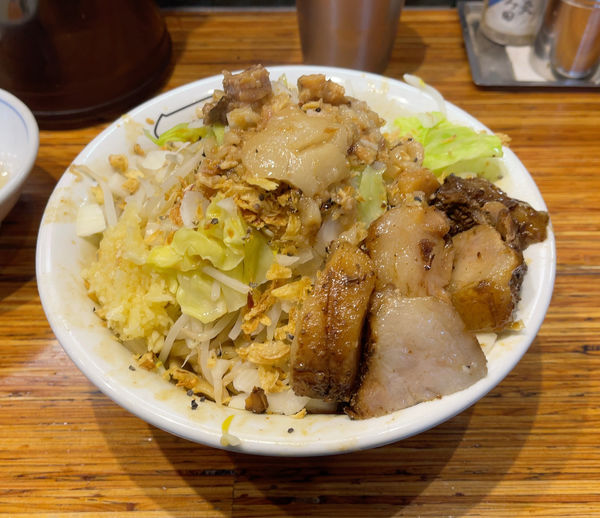 「汁無しそば 特」@雷 松戸駅東口店の写真