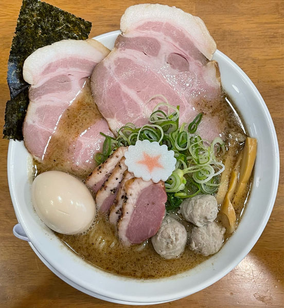 「濃厚ラーメン 豪華絢爛！得ラーメン」@麺匠うえ田の写真