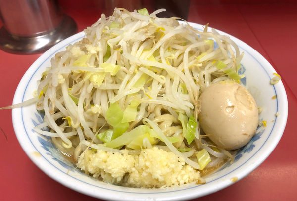 「少なめ+味玉」@ラーメン二郎 ひばりヶ丘駅前店の写真