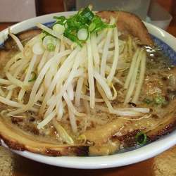 塩チャーシュー麺 太麺