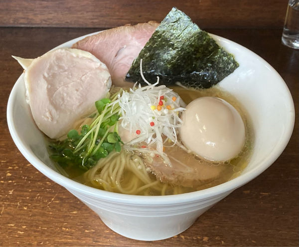 「しおらぁめん(元祖)」@らぁめんひろりんの写真