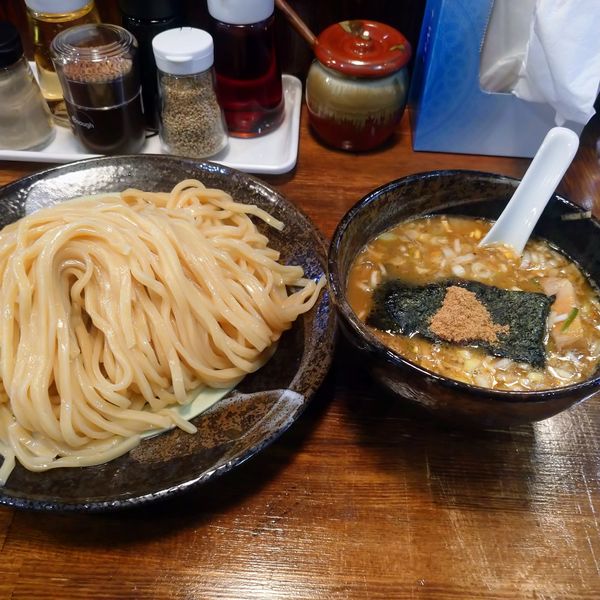 「濃厚魚介豚骨つけ麺 大盛」@麺屋叶 舟渡店の写真