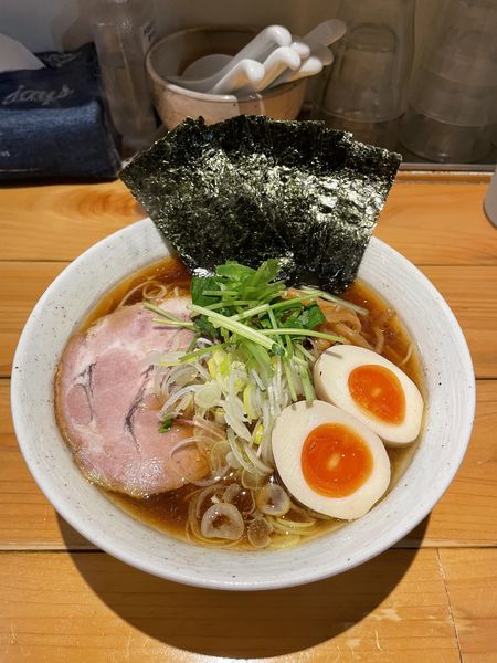 「味玉醤油らーめん、大盛、海苔」@麺や そめいよしのの写真