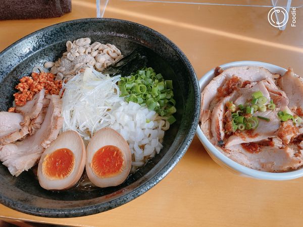 「【限定Ａ】味噌煮干しまぜそば＋チャーシュー丼」@麺屋 扇 SENの写真