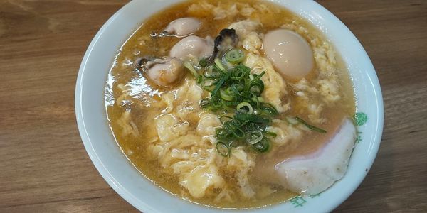「限定 牡蠣の潮そば中華あん仕立て+味玉」@はつがい商店の写真
