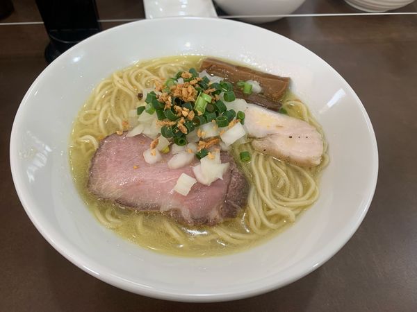 「中濃鷄塩拉麺」@麺屋 心羽の写真