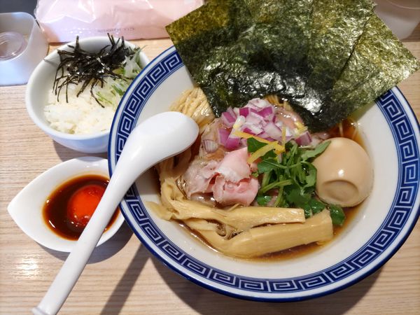 「特製国産アゴ煮干しそば·一夜漬けTKG」@中華そば 竹むらの写真