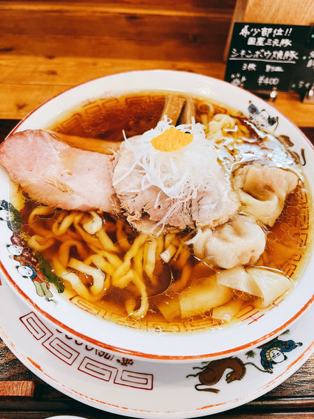 「にぼしらぁ麺 肉ワンタン」@Ramen FeeLの写真