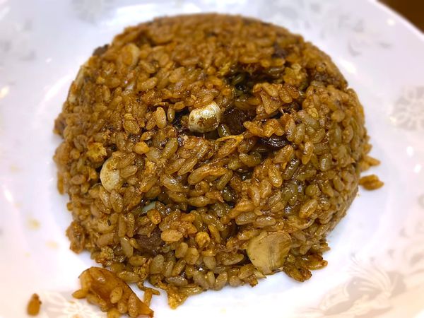 「牛ガーリック焼き飯￥850」@広東酒家らくらくの写真