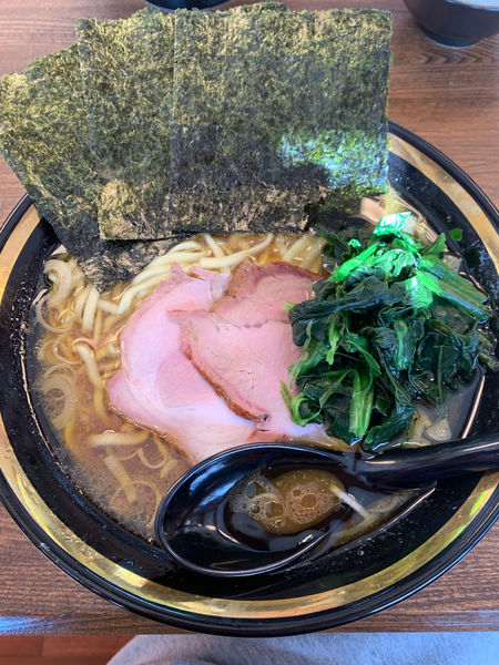 「ラーメン中　やさい」@ラーメンとむのの写真