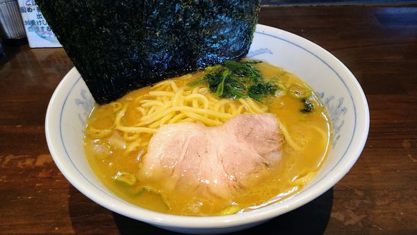 「のりラーメン(麺硬め･味濃いめ)」@横浜家系ラーメン 中島家の写真