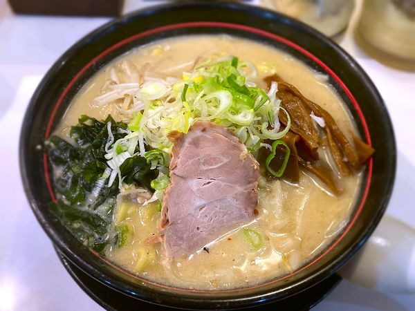 「札幌味噌らーめん¥780」@北海道らーめん みそ熊 北千住店の写真