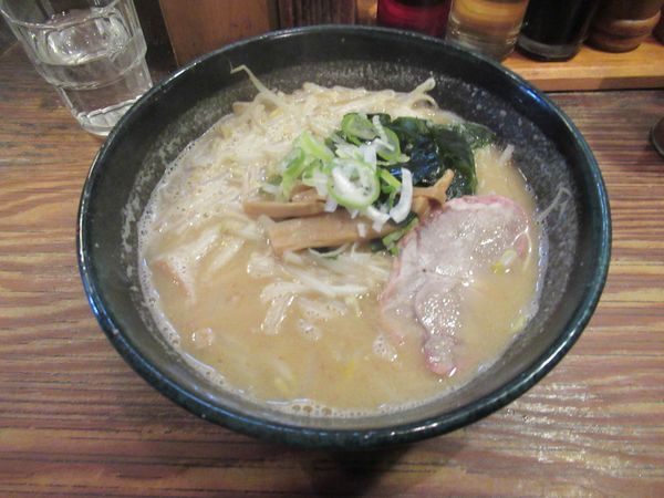 「味噌ラーメン(720円)」@北海道ラーメン 味丸の写真