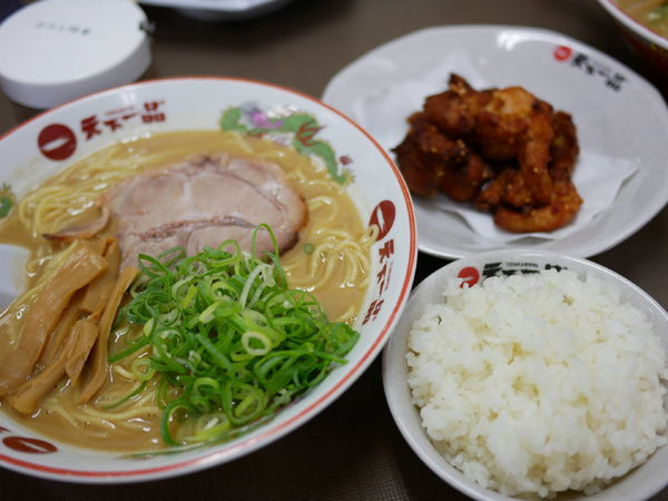 「唐揚げ定食 大盛 麺硬め」@天下一品 錦糸町店の写真
