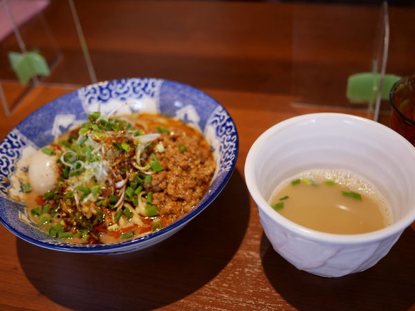 「汁なし担々麺」@中華そば 虎桜の写真