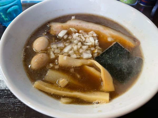 「【限定】煮干らーめん700円」@中華そば いっけんめ 茨大店の写真