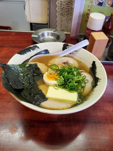「塩バターチャーシュー@850」@札幌ラーメン どさん子 三軒茶屋店の写真