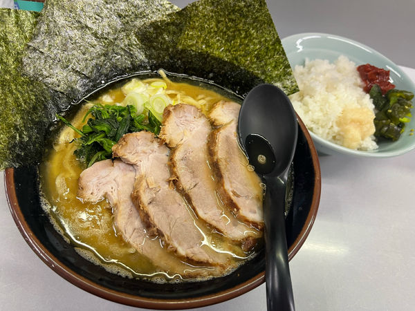 「チャーシュー（並）¥950   ライス（小）¥100」@十五家の写真