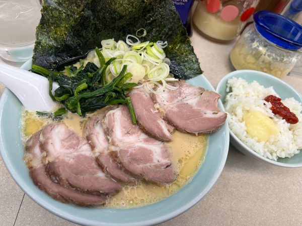 「ラーメン 並 ¥680 チャーシュー ¥200 小ライス」@寺田家 本店の写真
