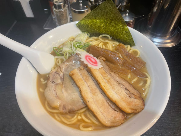 「トロチャーシューらーめん大盛り」@大勝軒まるいち 赤羽店の写真