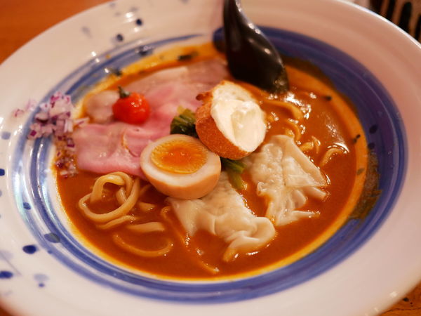 「元祖海老丸らーめん＋サービス海老ワンタン」@海老丸らーめんの写真