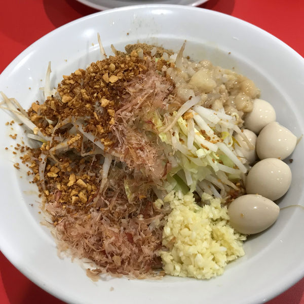 「汁なし（うずら）」@ラーメン ノックアウトの写真