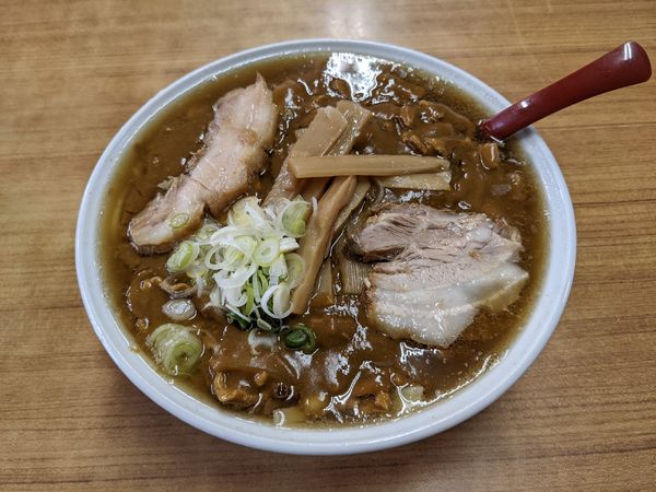「カレー中華そば（大盛）1010円」@森田屋支店 太田店の写真