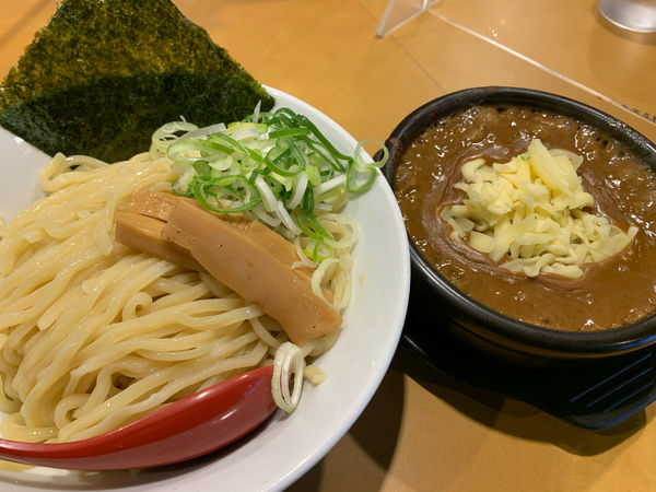 「旨辛カレーつけ麺　とろけるチーズ」@つけめんや 泉の写真