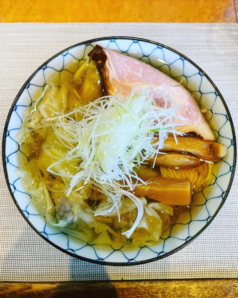 「塩煮干ワンタン中華そば」@柴崎亭の写真