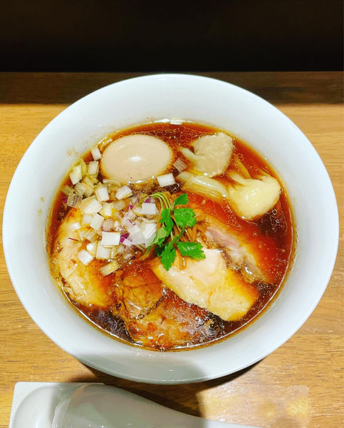 「特製醤油らぁ麺」@らぁ麺や 嶋の写真