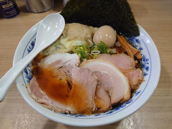 「特製ラーメン」@覆めん 花木の写真