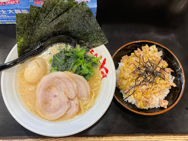 「吟得ラーメン」@横浜家系ラーメン 吟家 白井店の写真