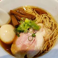 特製醤油らぁ麺