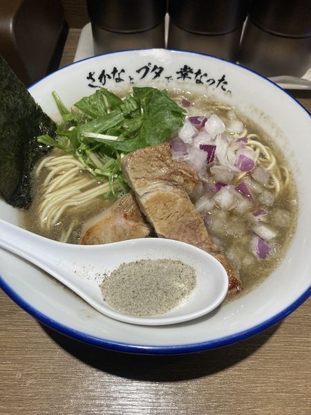 「煮干しラーメン」@さかなとブタで幸なった。の写真